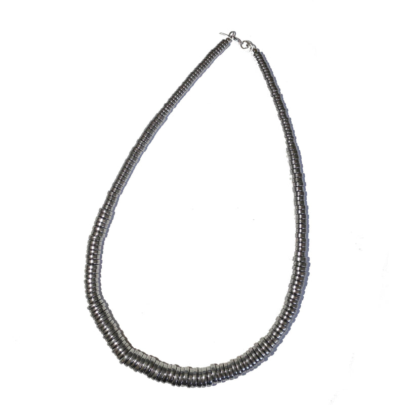 Long metallic necklace - BAZIS